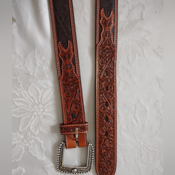 2011 Limited Edition Leather Buckle From Original Master